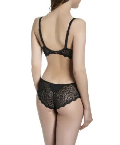 Simone Perele Shorty Caresse De Simone Pérèle Coloris Noir -Sous Vêtement Soldes Magasin 12A630 Shorty Noir Caresse Simone Perele Ensemble Dos.jpg