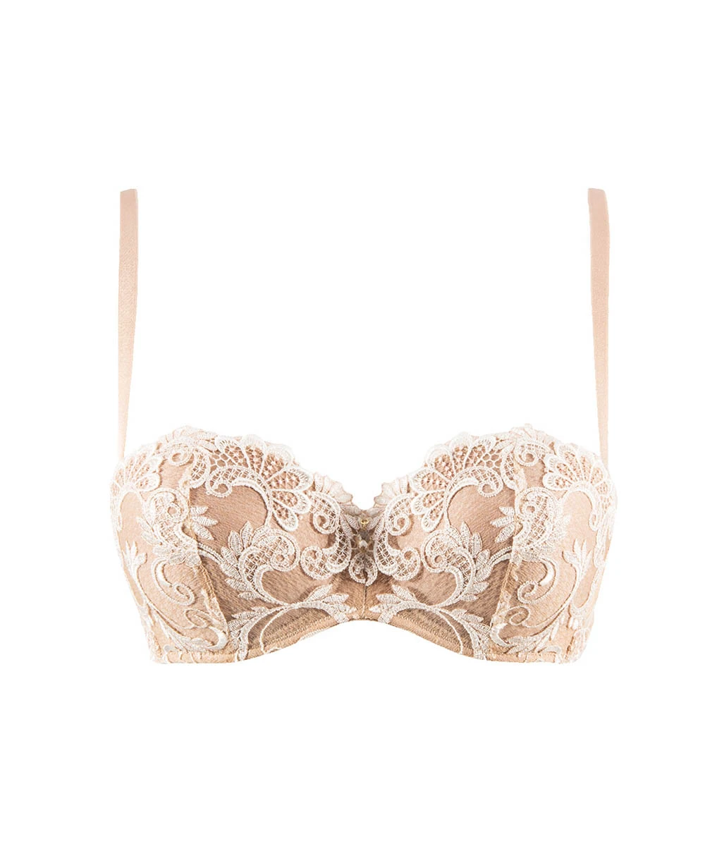 Soutien-gorge Bandeau Bretelles Amovibles Collection De Lingerie Permanente Dressing Floral De Chez Lise Charmel, Coloris Ambre Nacre. 3 Soutien-gorge Bandeau Bretelles Amovibles Collection De Lingerie Permanente Dressing Floral De Chez Lise Charmel, Coloris Ambre Nacre.