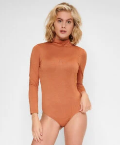 Body Manches Longues Caramel Col Haut Collection Nightwear De Chez Lingadore.