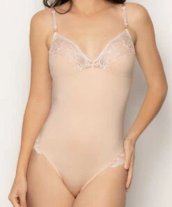 Body Sans Armature Lise Charmel Collection Écrin Complice Coloris Peau. -Sous Vêtement Soldes Magasin Body sans armatures Lise Charmel Ecrin Complice nude ecrin chair ACG9553 NE 101