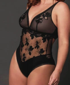 Body Ultra Sexy Sans Manches Lise Charmel De La Collection Lingerie De Charme Glamour Couture. 13 Body Ultra Sexy Sans Manches Lise Charmel De La Collection Lingerie De Charme Glamour Couture. -Sous Vêtement Soldes Magasin Body sexy pret a porter Lise Charmel Glamour Couture noir ALH5207 NO 200