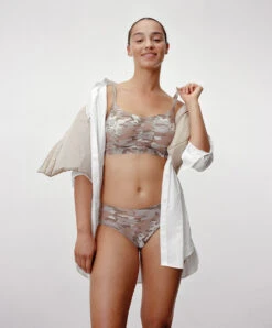 Bralette à Coques Bretelles Réglables Camouflage Invisible Collection Soft Stretch De Chez Chantelle Paris.  -Sous Vêtement Soldes Magasin Bralette paddee reglables Chantelle soft stretch camouflage imprime C11D20 0AC 7