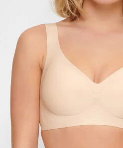 Brassière Invisible Paddée Sans Armatures Coloris Peau Collection Lingerie Basique Par Lingadore. -Sous Vêtement Soldes Magasin Brassiere invisble paddee sans armatures Lingadore Lingadore lingerie essentielle chair 1700 253 NUDE 4