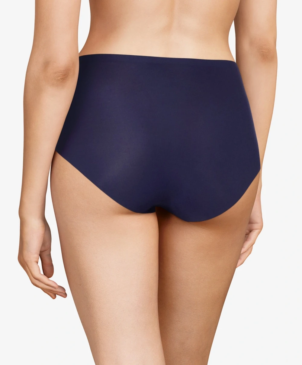 Culotte Taille Haute Bleu Saphir Invisible Collection Essentielle Soft Stretch De Chez Chantelle. 4 Culotte Taille Haute Bleu Saphir Invisible Collection Essentielle Soft Stretch De Chez Chantelle. – Image 2