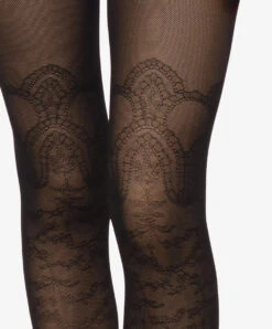 Collant Chantal Thomass Dentelle Pétales 20D Motifs Baroques Pour Une Allure Hyper-féminine. 7 Collant Chantal Thomass Dentelle Pétales 20D Motifs Baroques Pour Une Allure Hyper-féminine. -Sous Vêtement Soldes Magasin Collant Dentelle Petales 20D Chantal Thomass Ligne Bas et Collants Noir TTK650 NOIR 3