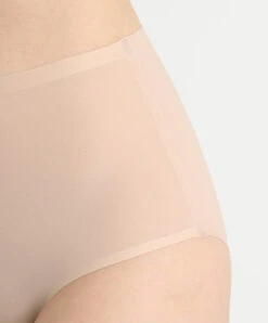 Culotte Taille Haute Chair Invisible Collection Essentielle Soft Stretch De Chez Chantelle. 15 Culotte Taille Haute Chair Invisible Collection Essentielle Soft Stretch De Chez Chantelle. -Sous Vêtement Soldes Magasin Culotte haute Chantelle soft stretch chair C26470 0WU details