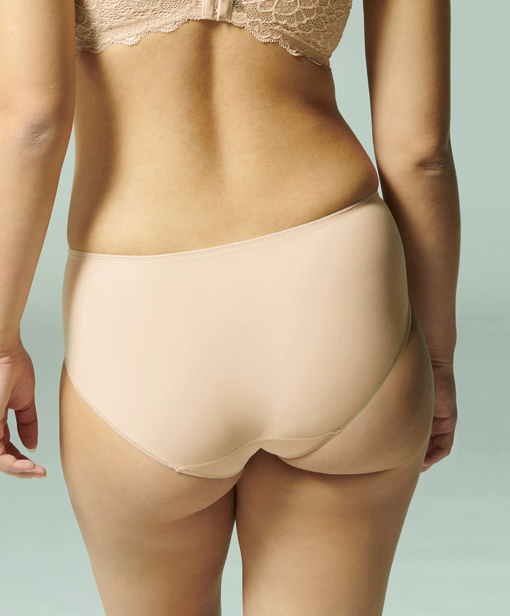 Simone Perele Culotte Caresse De Simone Pérèle Coloris Peau Rosée (=chair) 4 Simone Perele Culotte Caresse De Simone Pérèle Coloris Peau Rosée (=chair) – Image 2