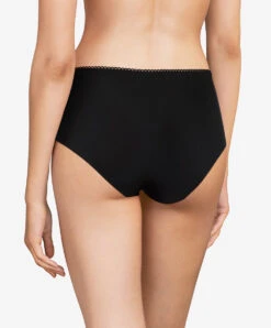 Culotte Maintien Taille Haute Chantelle De La Collection Luminesce En Coloris Noir/or. -Sous Vêtement Soldes Magasin Culotte maintien Chantelle Luminesce noir or C19K80 0A1 2
