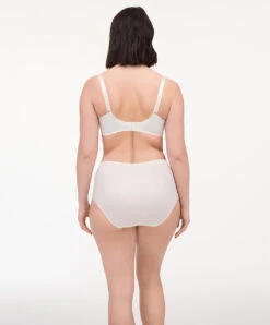 Culotte Maintien Taille Haute Chantelle De La Collection Quotidienne Bold Curve, Coloris Ivoire Multicolore.  -Sous Vêtement Soldes Magasin Culotte maintien taille haute Chantelle Bold Curve ivoire multicolore nacre C13M80 0EN 4