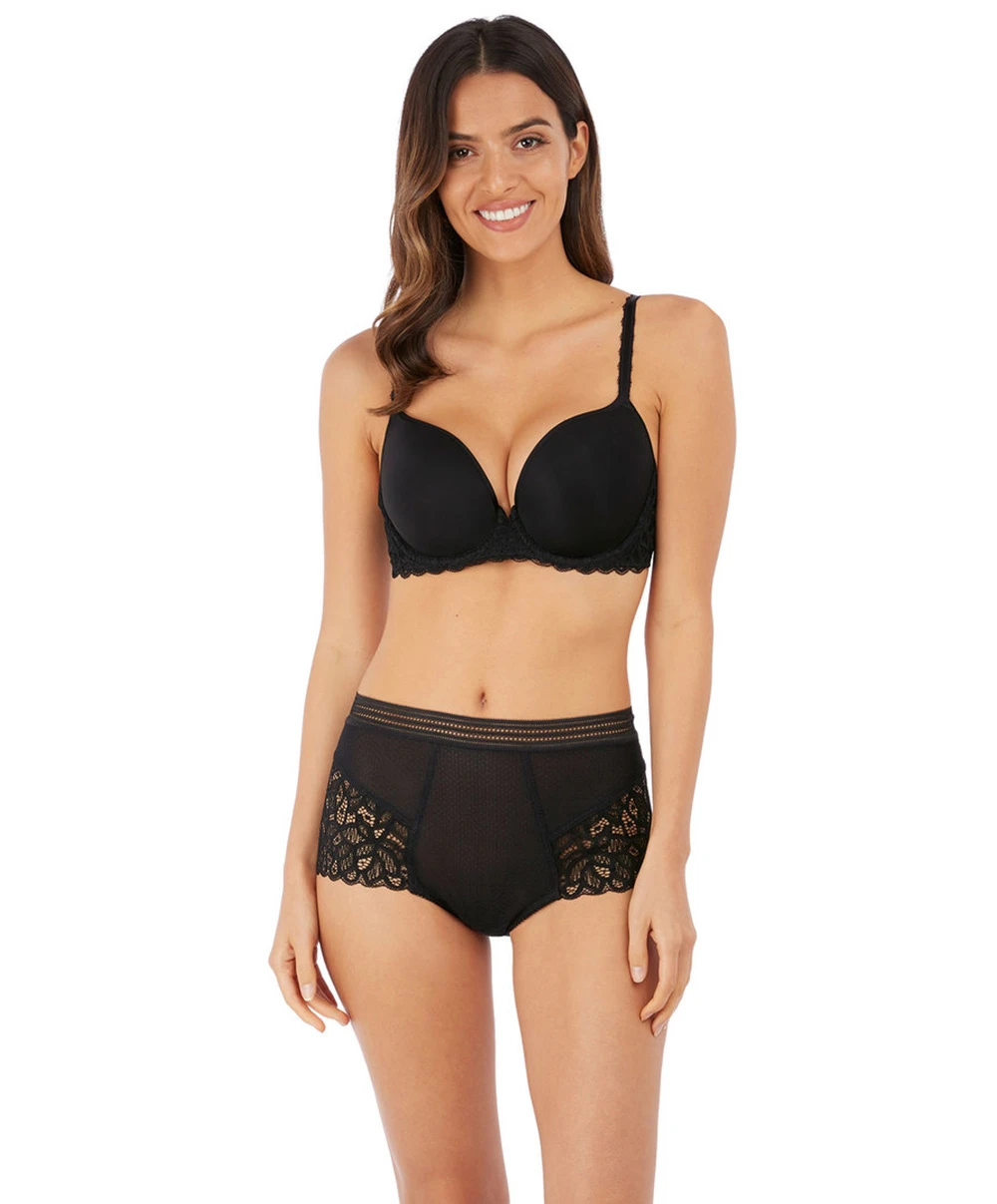Culotte Sexy Taille Haute De La Nouvelle Collection De Lingerie Noire Raffiné De Chez Wacoal. 5 Culotte Sexy Taille Haute De La Nouvelle Collection De Lingerie Noire Raffiné De Chez Wacoal. – Image 3