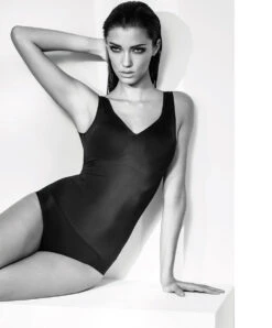 Débardeur Paddé Noir Collection Shapewear Beyond Naked De Chez Wacoal. -Sous Vêtement Soldes Magasin Debardeur a coque Wacoal Beyond naked noir WE121008 BLK 105