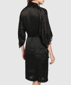 Déshabillé Sexy En Soie Et Viscose Collection De Lingerie Permanente Dressing Floral De Chez Lise Charmel, Coloris Noir. 7 Déshabillé Sexy En Soie Et Viscose Collection De Lingerie Permanente Dressing Floral De Chez Lise Charmel, Coloris Noir. -Sous Vêtement Soldes Magasin Deshabille Lise Charmel Dressing Floral noir ALC2088 NO 502