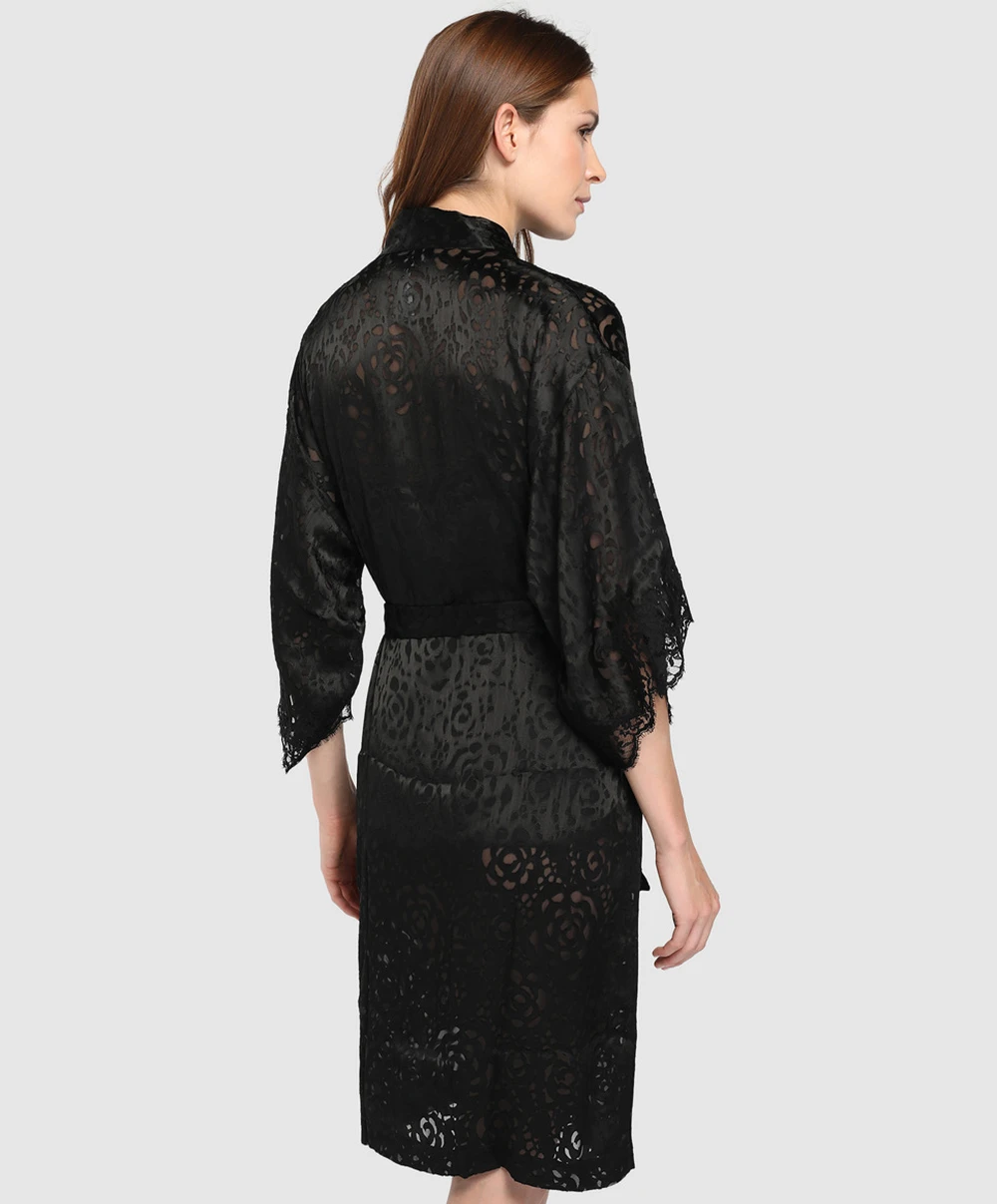 Déshabillé Sexy En Soie Et Viscose Collection De Lingerie Permanente Dressing Floral De Chez Lise Charmel, Coloris Noir. 6 Déshabillé Sexy En Soie Et Viscose Collection De Lingerie Permanente Dressing Floral De Chez Lise Charmel, Coloris Noir. – Image 4