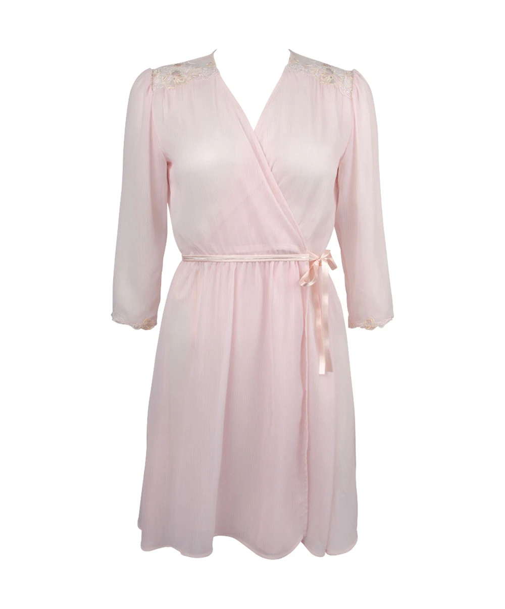 Déshabillé De Luxe De La Nouvelle Ligne De Lingerie Sexy Rose De Venise Par Lise Charmel. 8 Déshabillé De Luxe De La Nouvelle Ligne De Lingerie Sexy Rose De Venise Par Lise Charmel. – Image 6