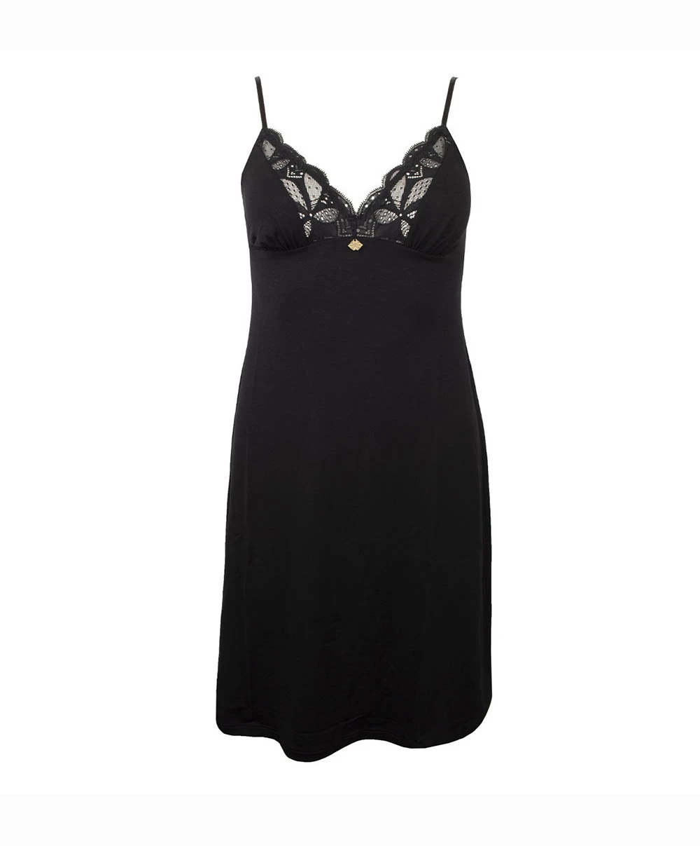 Nuisette Courte Collection Stricto Sensuelle De Chez Antigel Par Lise Charmel. 3 Nuisette Courte Collection Stricto Sensuelle De Chez Antigel Par Lise Charmel.