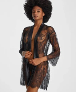 Kimono Aubade De La Collection Histoire D'un Soir. 8 Kimono Aubade De La Collection Histoire D'un Soir. -Sous Vêtement Soldes Magasin Kimono histoire d un soir Aubade noir RZ65 NOIR 1