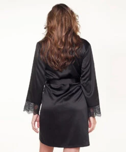 Kimono Satiné Sexy "black/peacock" Collection Nightwear De Chez Lingadore. 9 Kimono Satiné Sexy "black/peacock" Collection Nightwear De Chez Lingadore. -Sous Vêtement Soldes Magasin Kimono satine sexy black peacock Lingadore Lingadore nightwear noir 6811KM 27 BKPK 3