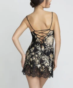 Nuisette Babydoll Sexy De La Collection Lingerie De Luxe Déesse En Glam Par Lise Charmel.  -Sous Vêtement Soldes Magasin Nuisette babydoll Lise Charmel Deesse en glam noir or ALH1715 OG 2