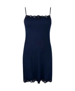 Nuisette à Bretelles Fines Collection Homewear Simply Perfect En Coloris Bleu Marine De Chez Antigel Par Lise Charmel. -Sous Vêtement Soldes Magasin Nuisette fines bretelles Antigel de Lise Charmel Simply perfect bleu marine ENA1406 BM 101