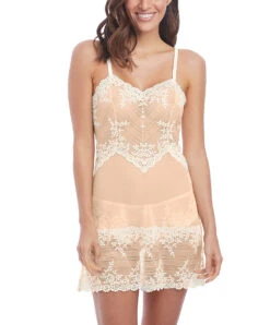 Nuisette Sexy Wacoal Collection Embrace Lace Coloris Naturally Nude Ivory.