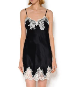 Nuisette En Soie Lise Charmel De La Collection Splendeur Soie. -Sous Vêtement Soldes Magasin Nuisette soie charme Lise Charmel Splendeur Soie noir ALC1080 SN face 2