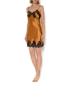 Nuisette Charme Lise Charmel Collection Splendeur Soie, Coloris Ambre (=caramel). -Sous Vêtement Soldes Magasin Nuisette soie charme Lise Charmel Splendeur soie ambre caramel ALC1080 SB ensemble