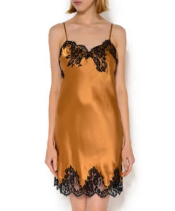 Nuisette Charme Lise Charmel Collection Splendeur Soie, Coloris Ambre (=caramel).