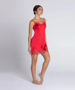 Nuisette Charme En Soie Lise Charmel Collection Splendeur Soie, Coloris Rouge. -Sous Vêtement Soldes Magasin Nuisette soie charme Splendeur soie rouge Lise Charmel ALC1080 RS 503