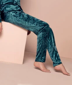 Pantalon En Velours Collection Homewear Velours En Fête Par Antigel De Lise Charmel.  -Sous Vêtement Soldes Magasin Pantalon en velours Antigel de Lise Charmel velours en fete bleu canard ELH0036 BC fashion 3