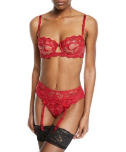 Porte-jarretelles Collection De Lingerie Permanente Dressing Floral De Chez Lise Charmel, Coloris Dressing Solaire (=rouge). 7 Porte-jarretelles Collection De Lingerie Permanente Dressing Floral De Chez Lise Charmel, Coloris Dressing Solaire (=rouge). -Sous Vêtement Soldes Magasin Porte jarretelles Lise Charmel Dressing Floral dressing solaire rouge ACC4788 DS 503