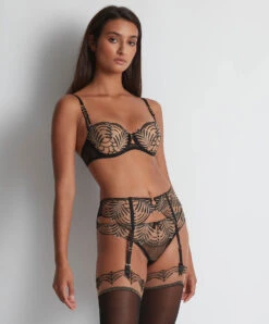 Porte-jarretelles Aubade De La Collection Lingerie Hypnolove. -Sous Vêtement Soldes Magasin Porte jarretelles hypnolove Aubade noir LD50 ECLE 3