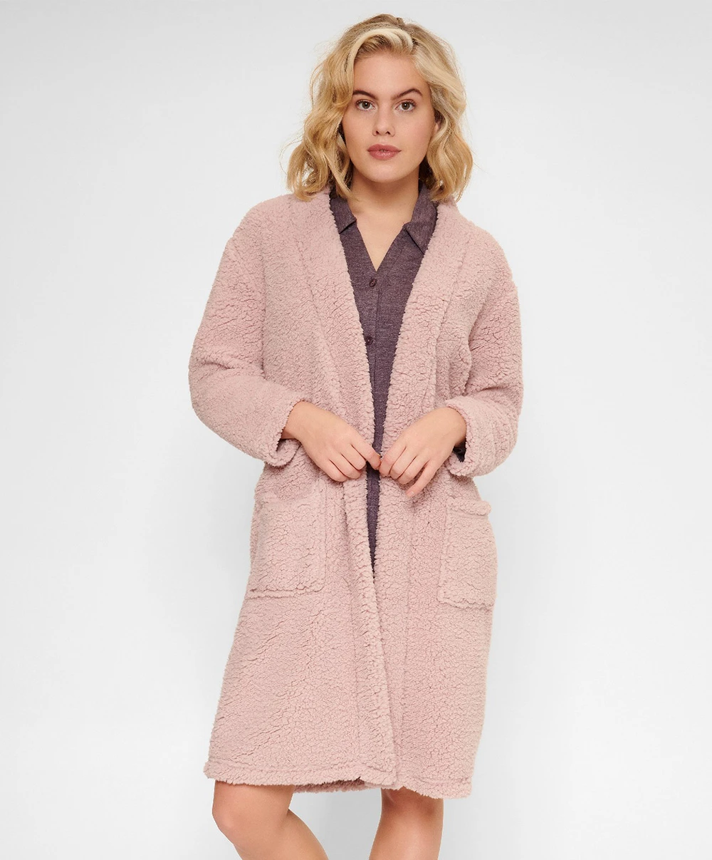 Robe De Chambre Polaire "Fleece" Coloris Rose Poudré De La Collection Lingadore Lounge. 3 Robe De Chambre Polaire "Fleece" Coloris Rose Poudré De La Collection Lingadore Lounge.