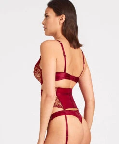 Serre Taille Collection Capsule Miss Karl De La Collaboration Karl Lagerfeld X Aubade. -Sous Vêtement Soldes Magasin Serre taille miss karl Aubade rubis UC52 RBIS 3