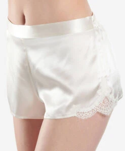 Short En Soie Aubade Collection Nightwear De Luxe Toi Mon Amour (ex. Soie D'Amour) Coloris Nacre.