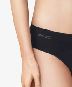 Shorty Invisible Collection Essentiall De La Marque De Lingerie Française Chantelle. 12 Shorty Invisible Collection Essentiall De La Marque De Lingerie Française Chantelle. -Sous Vêtement Soldes Magasin Shorty Chantelle essentiall noir C15G40 011 2
