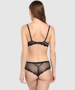 Shorty Collection De Lingerie Permanente Dressing Floral De Chez Lise Charmel, Coloris Noir. 11 Shorty Collection De Lingerie Permanente Dressing Floral De Chez Lise Charmel, Coloris Noir. -Sous Vêtement Soldes Magasin Shorty Lise Charmel Dressing Floral noir ACC0488 NO 504