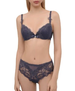 Shorty Lise Charmel Collection Soir De Venise Coloris Gris Venise GV (8148). 20 Shorty Lise Charmel Collection Soir De Venise Coloris Gris Venise GV (8148). -Sous Vêtement Soldes Magasin Shorty Lise Charmel Soir de Venise Gris venise ACA0403 GV 1001