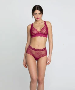 Shorty Ligne Sublime En Dentelle De La Marque De Lingerie Française Lise Charmel, Coloris Fuchsia Sublime.  -Sous Vêtement Soldes Magasin Shorty Lise Charmel Sublime en dentelle fuchsia ACH0413 FS 4