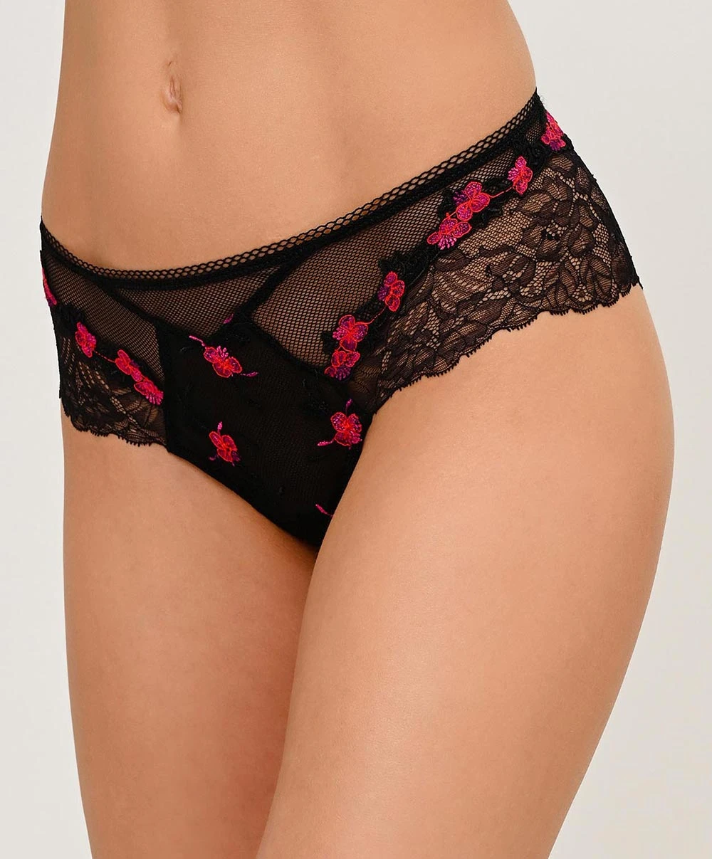 Shorty Collection L'amour En Liberté De La Maison De Lingerie Française Lise Charmel. 3 Shorty Collection L'amour En Liberté De La Maison De Lingerie Française Lise Charmel.