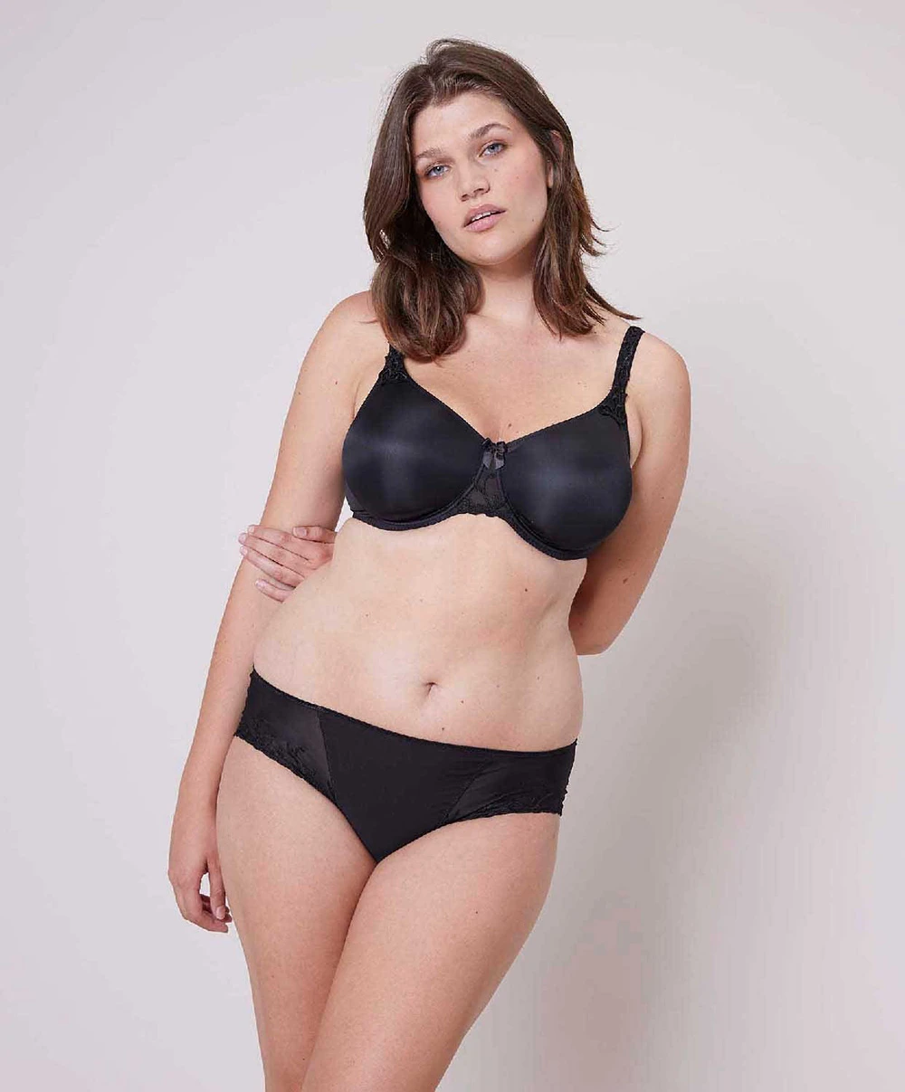 Simone Perele Shorty Simone Pérèle Collection De Lingerie Permanente Andora Coloris Noir. 4 Simone Perele Shorty Simone Pérèle Collection De Lingerie Permanente Andora Coloris Noir. – Image 2