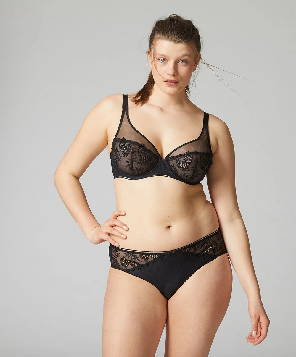 Simone Perele Shorty Simone Pérèle Collection De Lingerie Permanente Bloom Coloris Noir. 11 Simone Perele Shorty Simone Pérèle Collection De Lingerie Permanente Bloom Coloris Noir. – Image 9