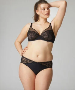Simone Perele Shorty Simone Pérèle Collection De Lingerie Permanente Bloom Coloris Noir. 17 Simone Perele Shorty Simone Pérèle Collection De Lingerie Permanente Bloom Coloris Noir. -Sous Vêtement Soldes Magasin Shorty Simone Perele Bloom noir 12Y630 015 06