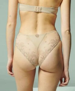 Simone Perele Shorty Simone Pérèle De La Collection De Lingerie Permanente Délice Coloris Peau. 15 Simone Perele Shorty Simone Pérèle De La Collection De Lingerie Permanente Délice Coloris Peau. -Sous Vêtement Soldes Magasin Shorty Simone Perele Delice peau chair 12X630 709 2
