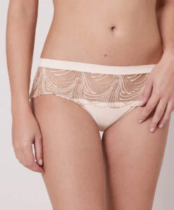 Simone Perele Shorty Collection Nuance En Coloris Permanent Perle Ivoire De Chez Simone Pérèle.