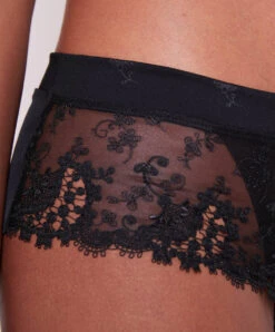 Simone Perele Porte-jarretelles Sexy Collection Wish Coloris Noir De Chez Simone Pérèle.  -Sous Vêtement Soldes Magasin Shorty Simone Perele Wish noir 12B630 015 25