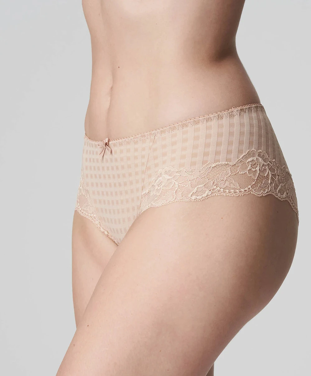 Shorty Dentelle "Hotpants" Collection Madison De Chez PrimaDonna En Coloris Café Latte (=chair). 4 Shorty Dentelle "Hotpants" Collection Madison De Chez PrimaDonna En Coloris Café Latte (=chair). – Image 2