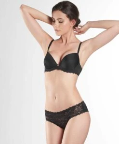Shorty Hipster Collection Lingerie Lysessence Coloris Noir De Chez Aubade Paris. 7 Shorty Hipster Collection Lingerie Lysessence Coloris Noir De Chez Aubade Paris. -Sous Vêtement Soldes Magasin Shorty hipster Lysessence Aubade noir NK94 NOIR 14