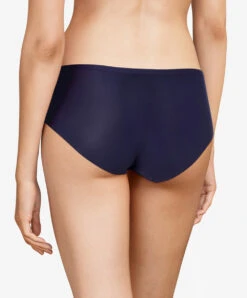 Shorty Taille Basse Bleu Saphir Invisible Collection Essentielle Soft Stretch De Chez Chantelle.  -Sous Vêtement Soldes Magasin Shorty taille basse Chantelle soft stretch bleu saphir C26440 0K4 2