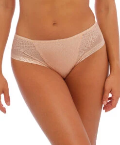 Slip Dos Opaque Collection Envisage De Chez Fantasie Par La Maison De Lingerie Wacoal, Coloris Natural Beige.