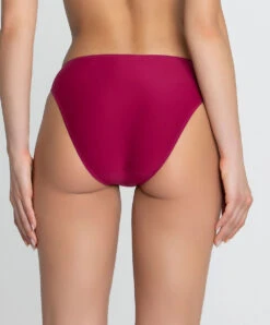 Slip Dos Opaque Ligne Sublime En Dentelle De La Marque De Lingerie Française Lise Charmel, Coloris Fuchsia Sublime. -Sous Vêtement Soldes Magasin Slip fantaisie Lise Charmel Sublime en dentelle fuchsia ACH0213 FS 2